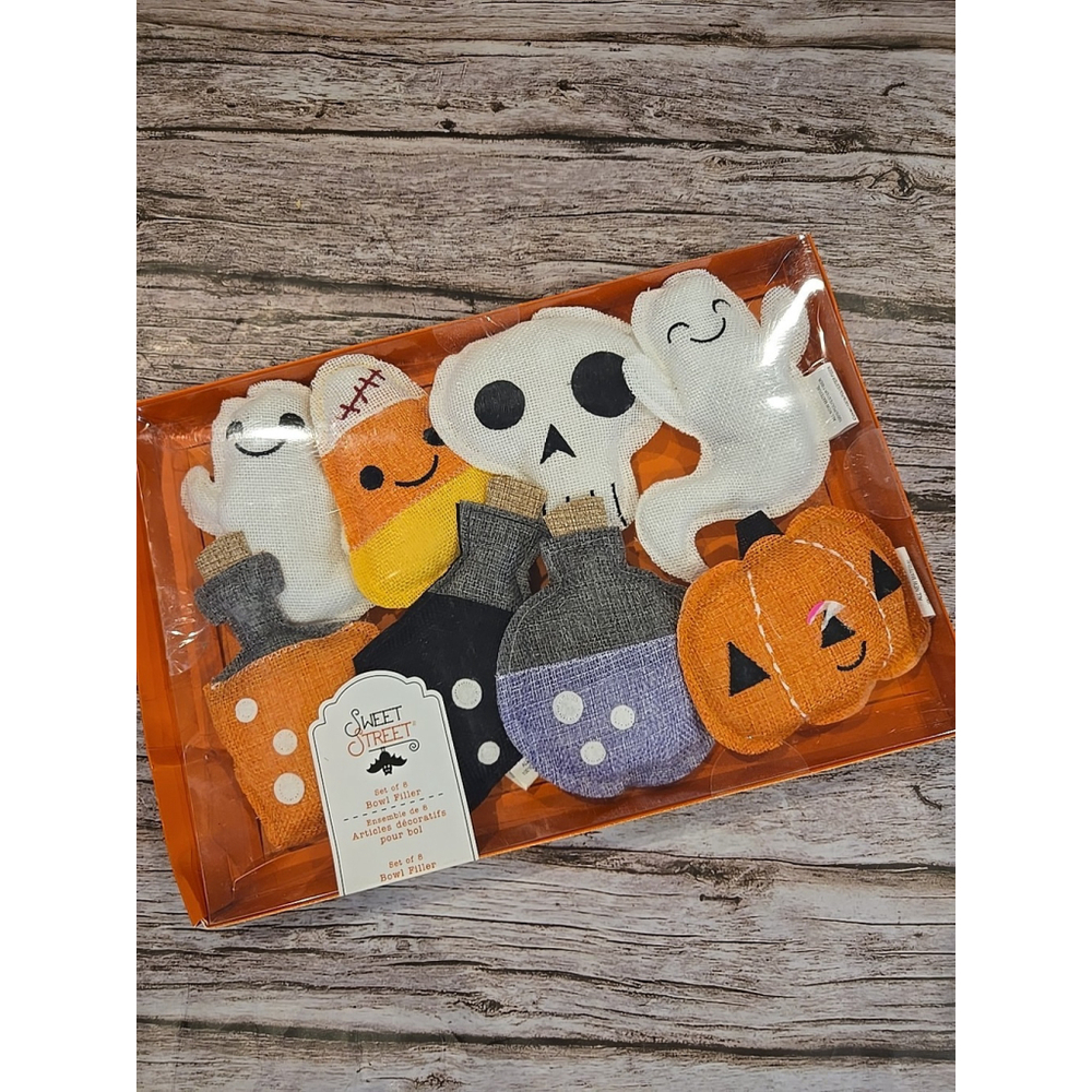Sweet Street Halloween 8 ct Bowl Soft Filler Ghosts Potion Bottles New (229)